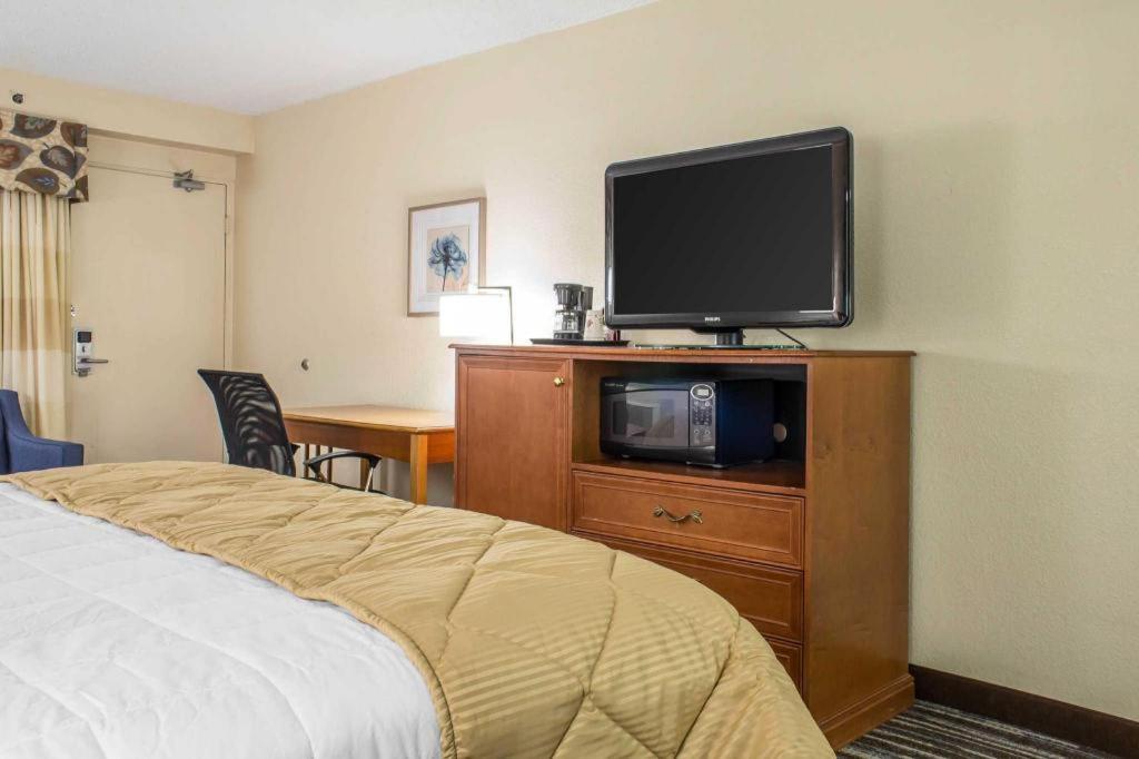Lifestyle Inn Cedar Falls Ngoại thất bức ảnh