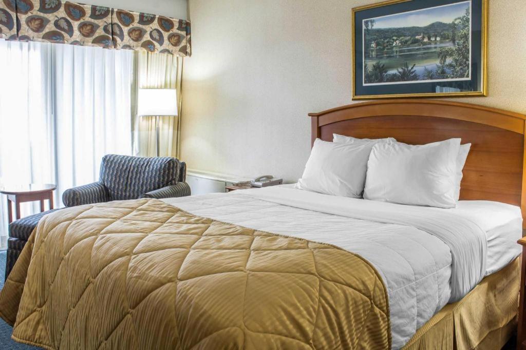 Lifestyle Inn Cedar Falls Ngoại thất bức ảnh