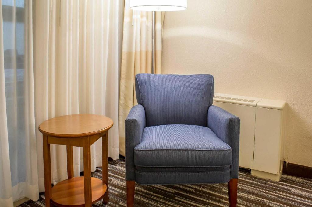 Lifestyle Inn Cedar Falls Ngoại thất bức ảnh