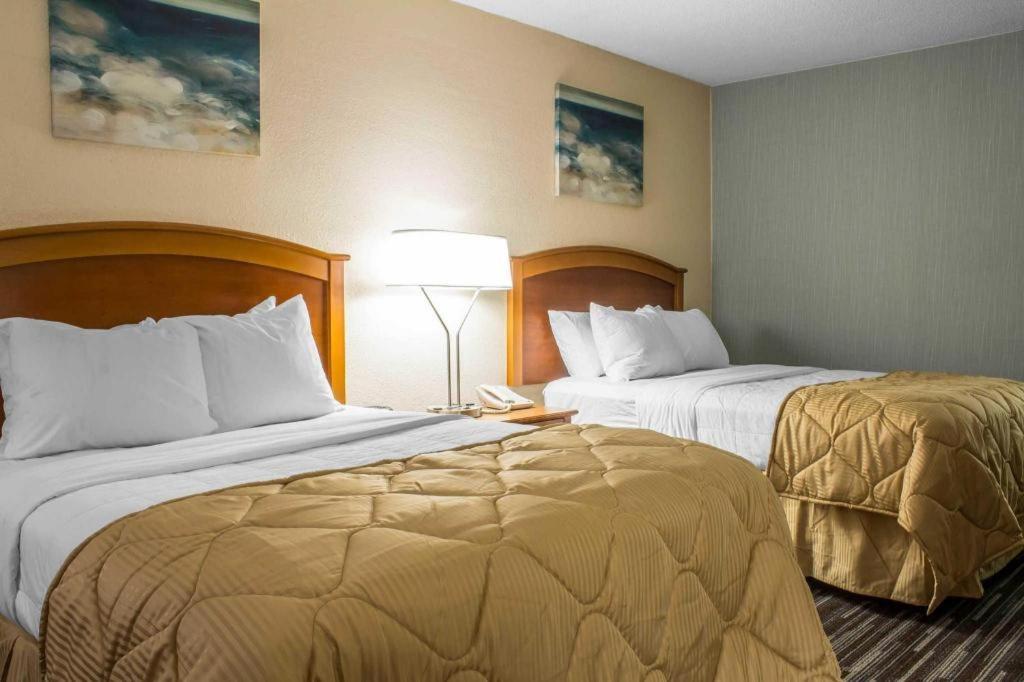 Lifestyle Inn Cedar Falls Ngoại thất bức ảnh