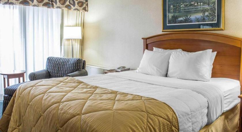 Lifestyle Inn Cedar Falls Ngoại thất bức ảnh