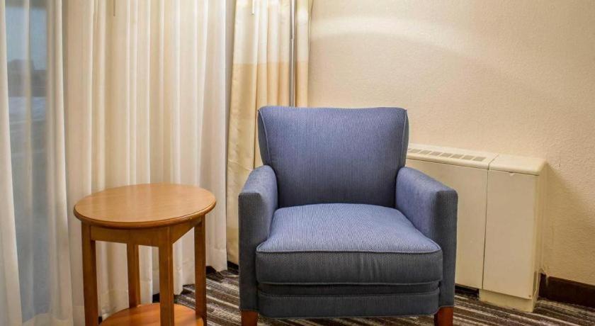 Lifestyle Inn Cedar Falls Ngoại thất bức ảnh