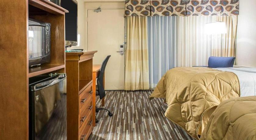 Lifestyle Inn Cedar Falls Ngoại thất bức ảnh